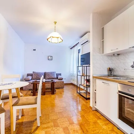 Adora A2b Apartman Baška